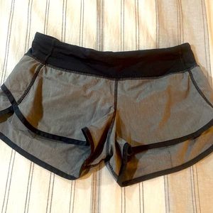 Lululemon speed shorts Grey/black Size 4